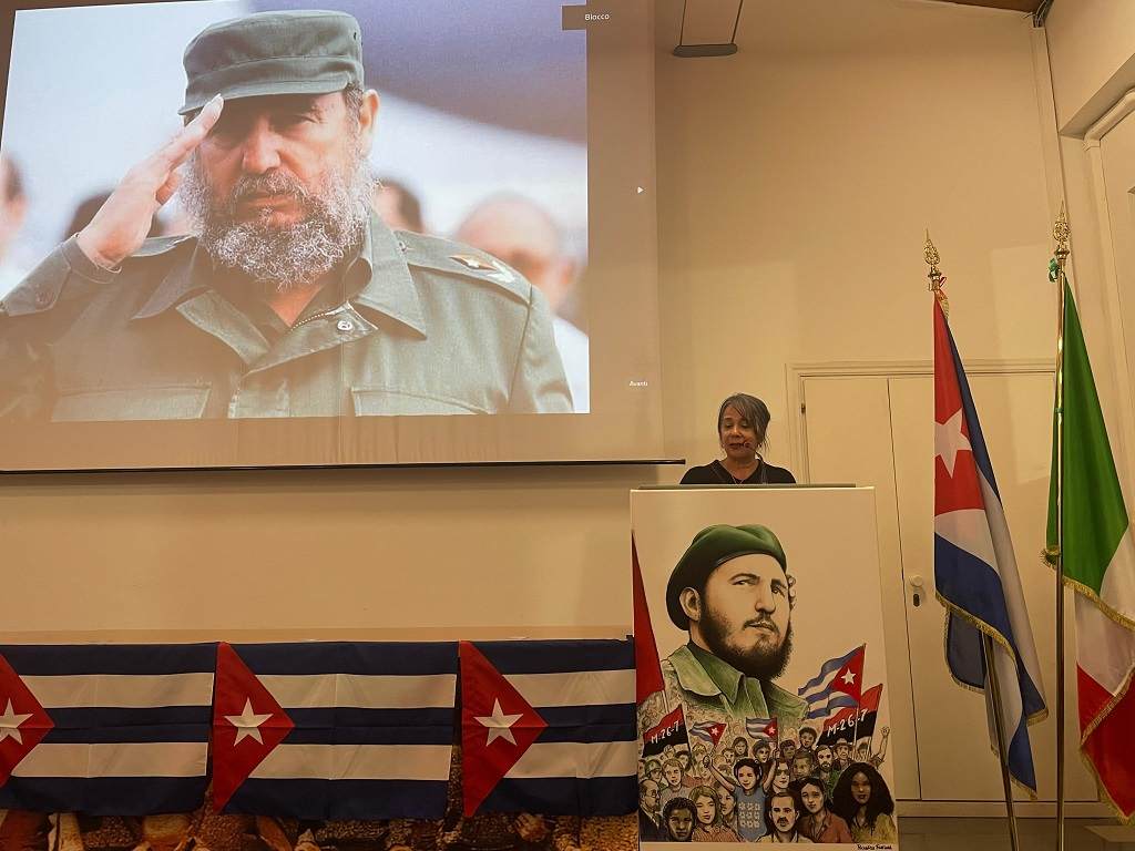 homenaje-a-fidel-castro-en-italia-a-nueve-anos-de-su-partida-fisica