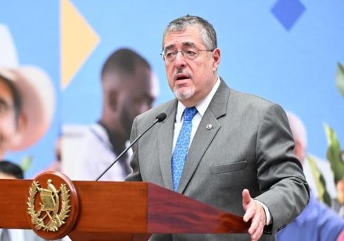 guatemala-arevalo-resalto-integridad-en-ascensos-del-ejercito