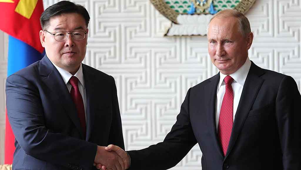 putin-se-reunio-con-el-primer-ministro-mongol-en-el-kremlin