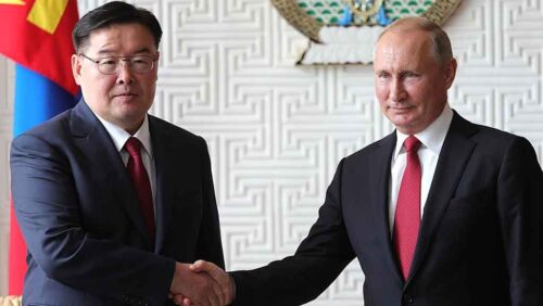 putin-se-reunio-con-el-primer-ministro-mongol-en-el-kremlin