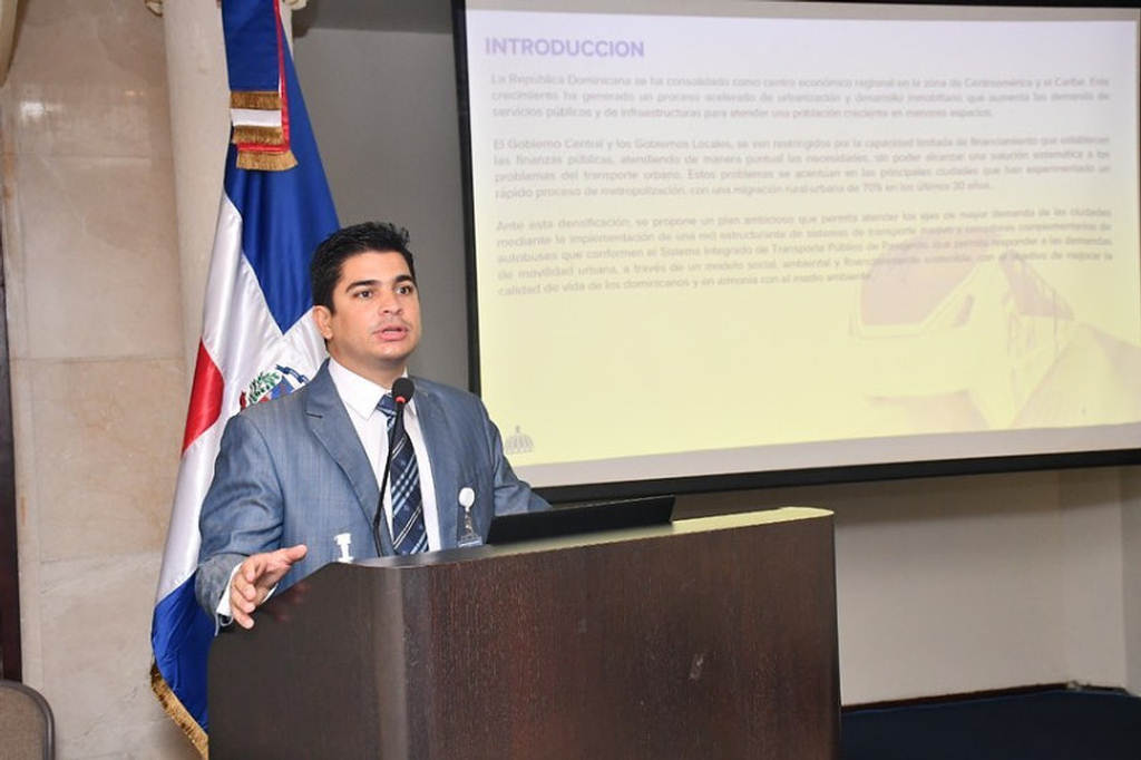 presidente-dominicano-reajusta-el-sistema-integrado-de-transporte