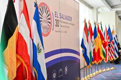 sesiona-en-el-salvador-foro-parlamentario-de-inteligencia-y-seguridad