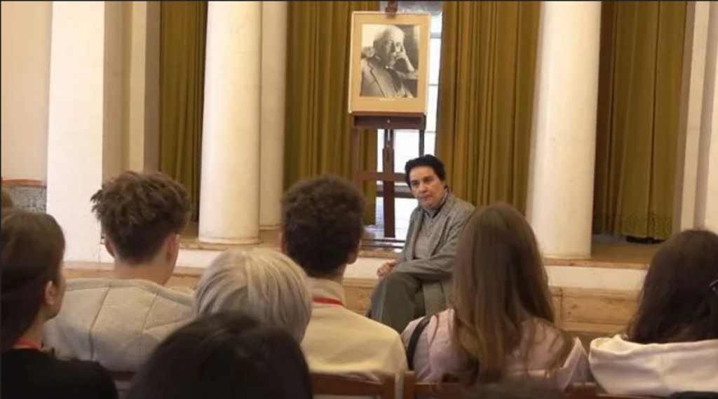 siete-paises-en-un-mismo-escenario-teatral