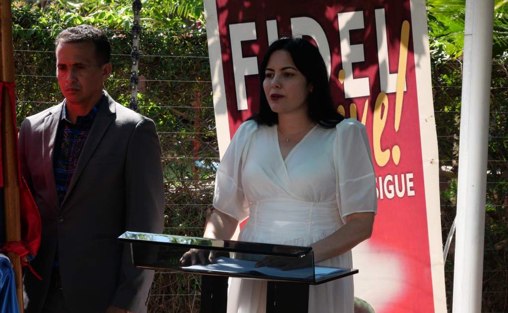 condecoraciones-en-brigada-de-cuba-en-zimbabwe-en-dia-de-la-medicina