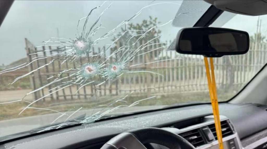 atacan-a-balazos-a-candidato-presidencial-de-peru-en-carretera
