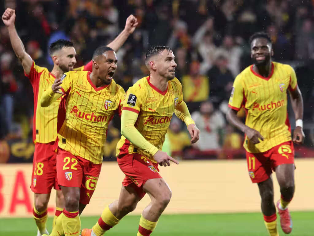 lens-recupera-liderato-en-futbol-frances