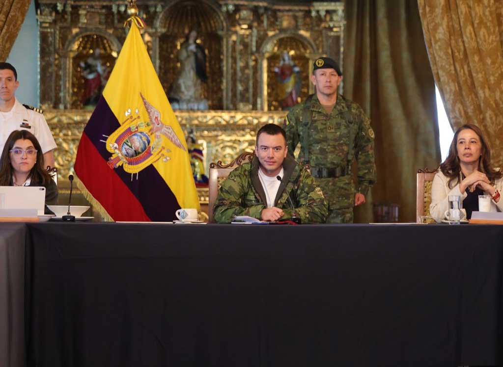 noboa-reune-a-su-gabinete-para-evaluar-gestion-oficial-en-ecuador