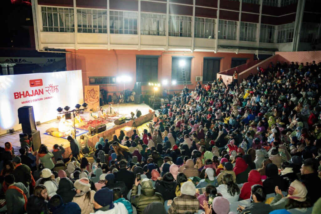 bhajan-sanjh-fusiona-tradicion-y-modernidad-en-capital-de-nepal