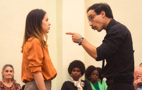 nave-oficio-de-isla-sigue-haciendo-teatro-en-cuba-con-los-adversarios