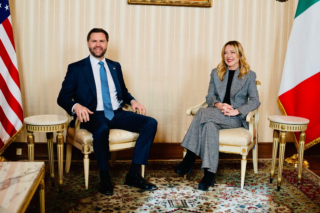 primera-ministra-de-italia-recibio-en-milan-al-vicepresidente-de-eeuu