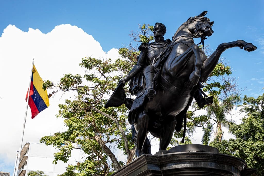 Estatua de Simón Bolívar en Venezuela