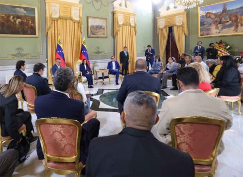 delcy-reitera-llamado-a-construir-un-futuro-de-armonia-en-venezuela