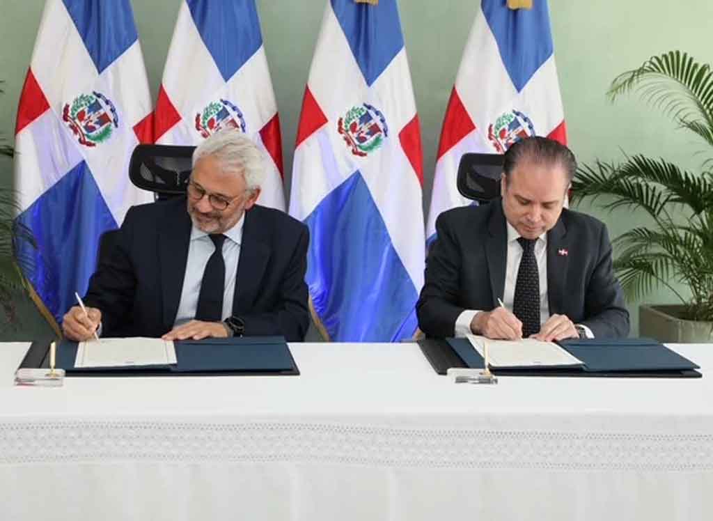 dominicana-negocia-instalacion-de-banco-latinoamericano-de-comercio