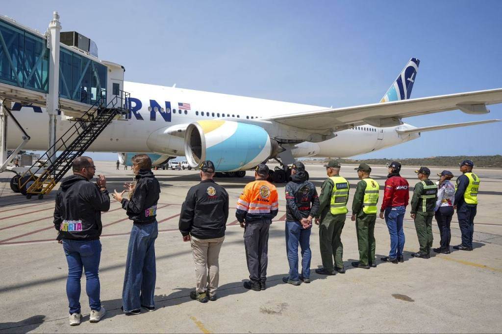 vuelo-108-trajo-a-venezuela-311-migrantes-deportados-de-eeuu
