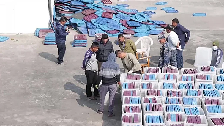 silencio-electoral-marca-antesala-de-comicios-generales-en-nepal