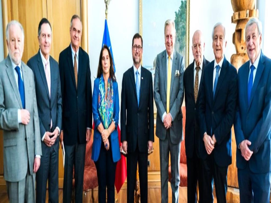 excancilleres-chilenos-critican-retiro-de-apoyo-oficial-a-bachelet