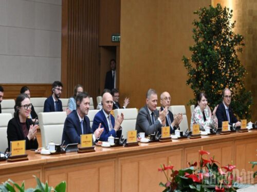 amplia-participacion-en-foro-de-negocios-e-inversiones-ue-vietnam