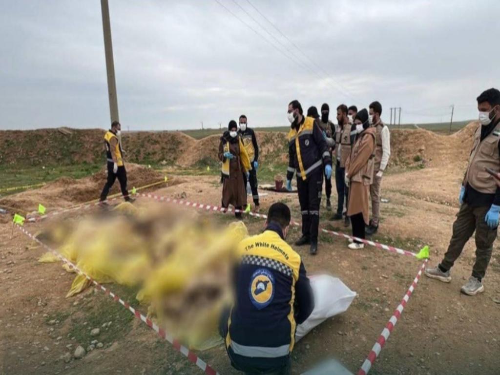 inundaciones-en-siria-dejan-al-descubierto-fosas-comunes