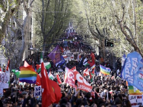 manifestacion-contra-las-guerras-inundo-las-calles-de-roma