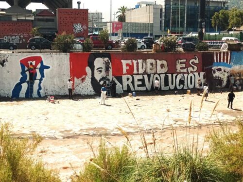 murales-en-chile-recuerdan-centenario-del-natalicio-de-fidel