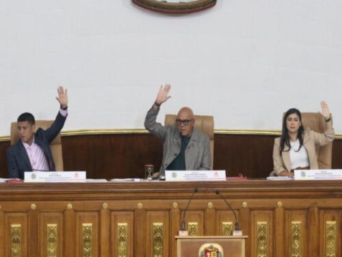 parlamento-de-venezuela-avanza-en-ley-de-minas-y-difiere-debate