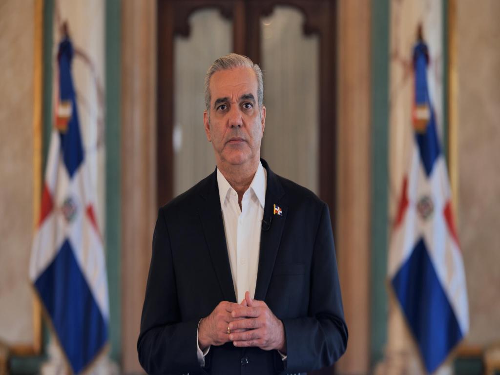 presidente-dominicano-anuncia-alzas-en-servicios-y-alimentos