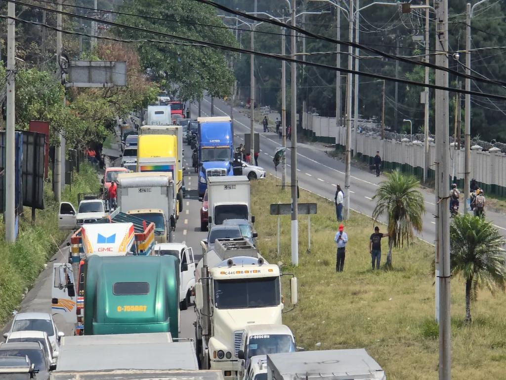 transportistas-de-guatemala-a-manifestacion-por-alza-de-combustibles