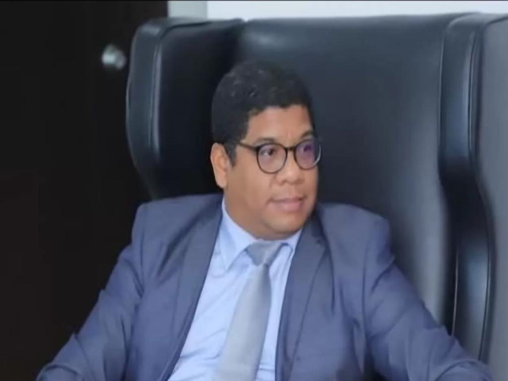 embajador-de-cuba-dialoga-con-estudiantes-brasilenos-universitarios