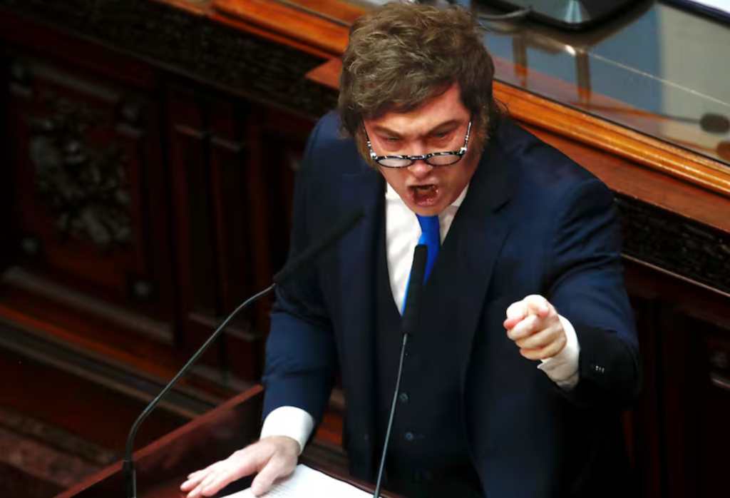 mojiganga-total-en-el-congreso-argentino-en-discurso-de-milei