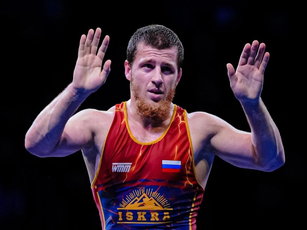 oro-para-el-luchador-ruso-usmanov-en-el-campeonato-europeo
