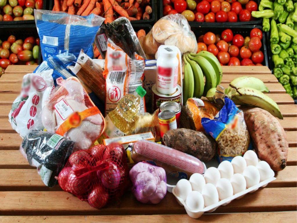 cuestionan-en-ecuador-aplicacion-de-impuestos-a-alimentos-basicos