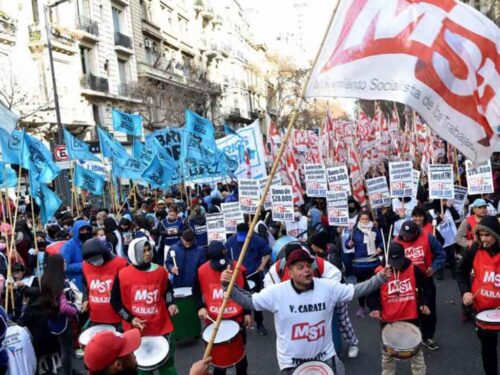 martes-de-paros-y-protestas-en-argentina-por-mejores-salarios