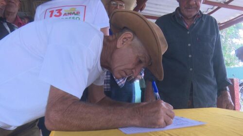 mas-de-seis-millones-de-cubanos-firman-por-la-patria-y-la-paz