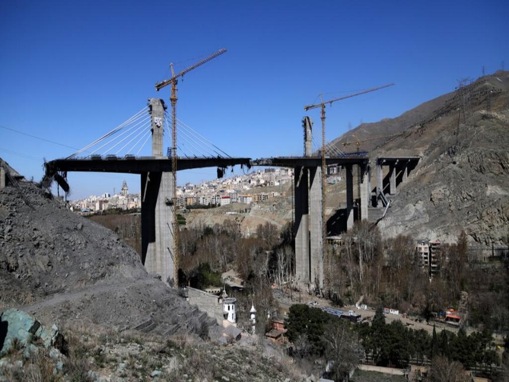 iran-reporta-ataques-contra-al-menos-cuatro-puentes-ferroviarios