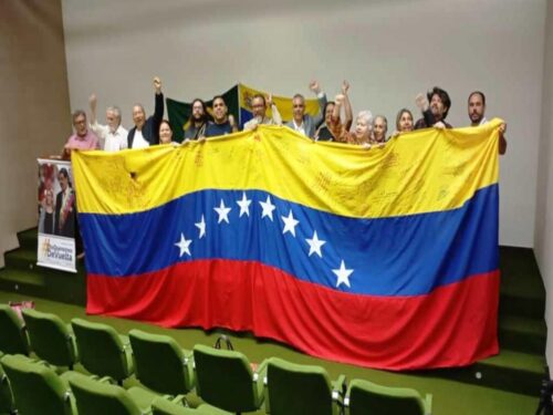 debaten-en-brasil-sobre-venezuela-y-exigen-libertad-de-maduro