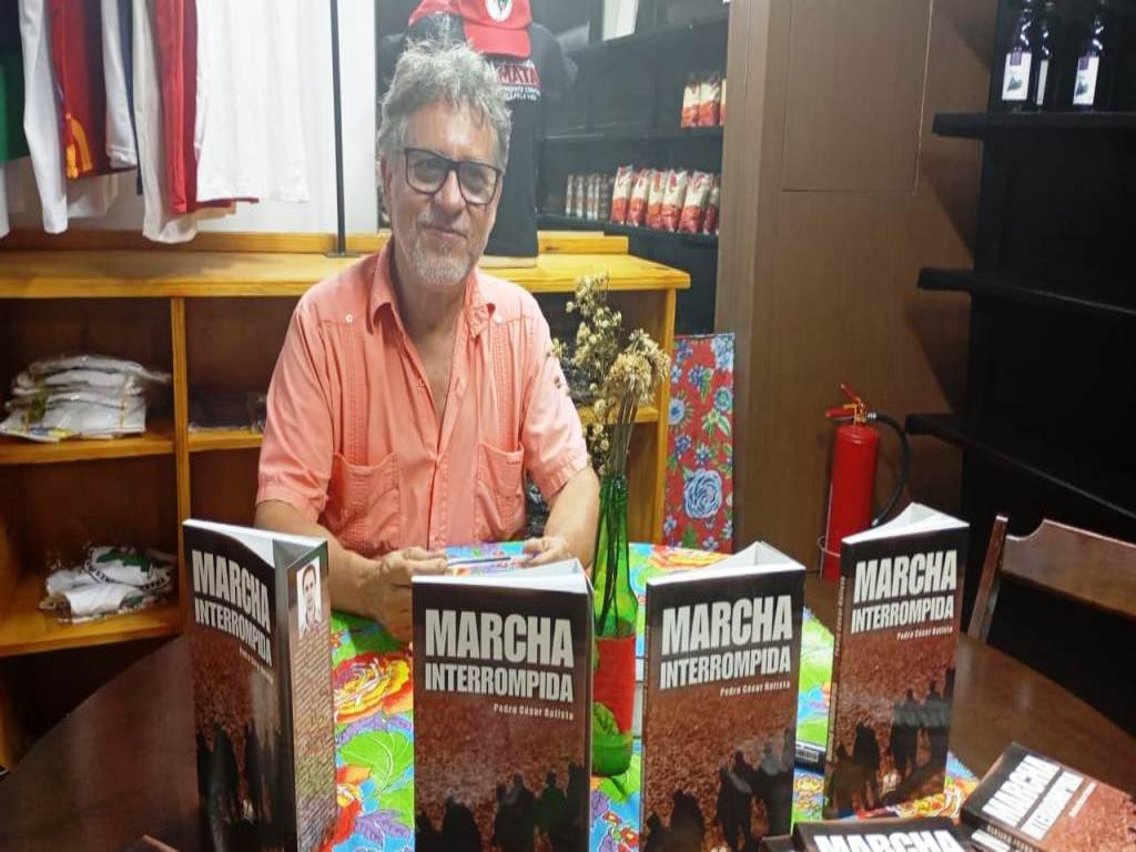 resaltan-vigencia-de-libro-sobre-masacre-en-brasil