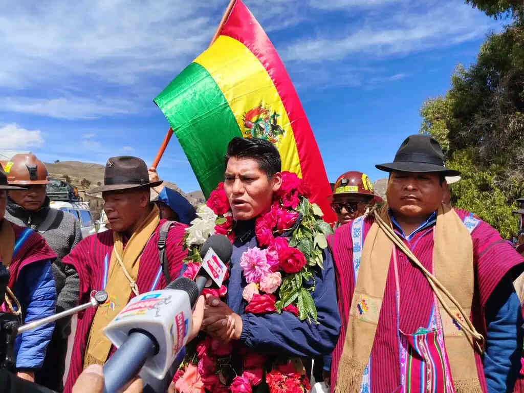 continua-marcha-encabezada-por-excandidato-a-gobernador-de-bolivia