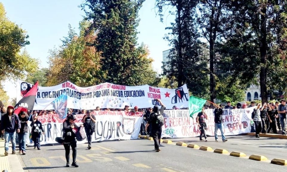 protestas-estudiantiles-en-chile-contra-politicas-del-gobierno