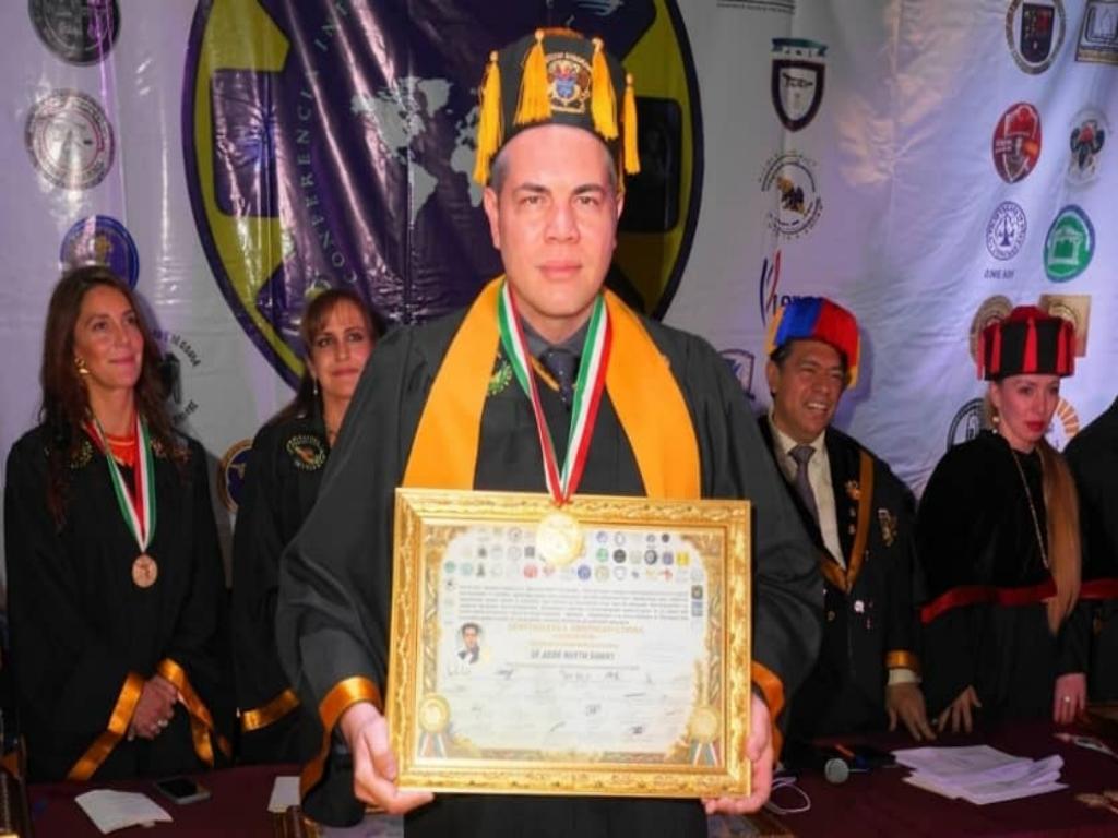 otorgan-en-mexico-honoris-causa-al-cubano-daniel-martin-subiaut