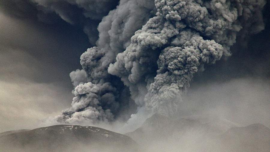 volcan-shiveluch-de-kamchatka-arrojo-cenizas-a-gran-altura