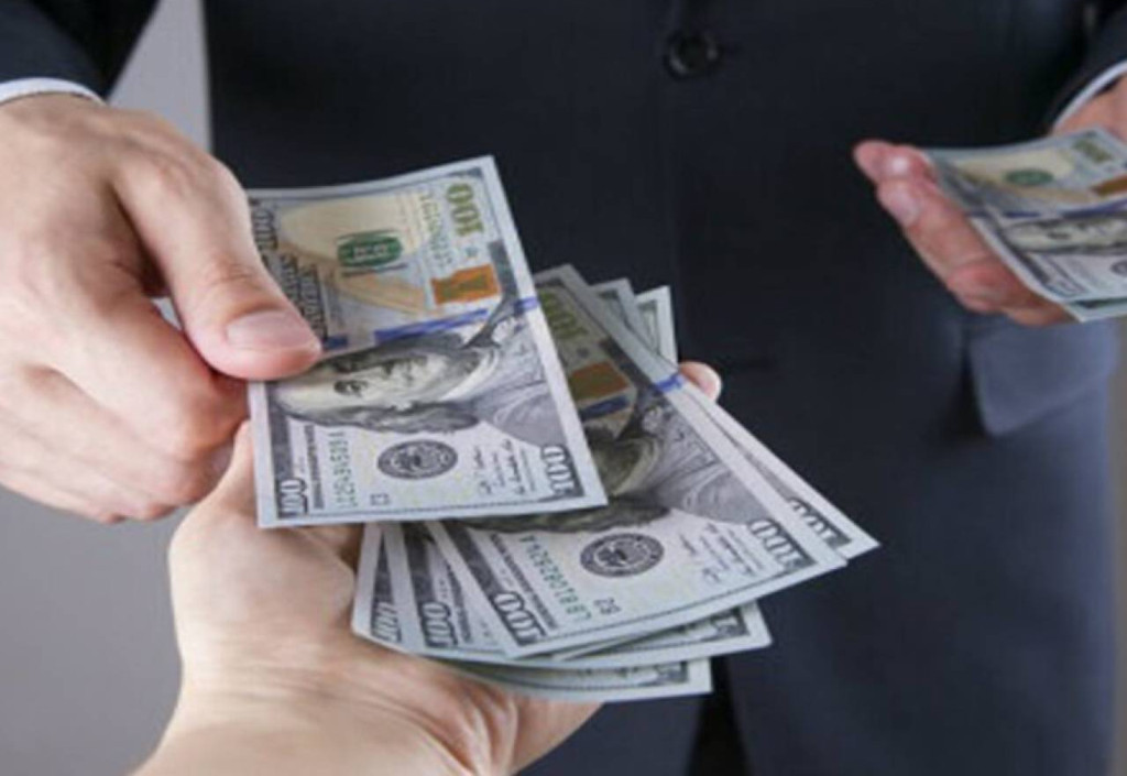 dolar-se-fortalece-tras-ataques-de-eeuu-a-iran