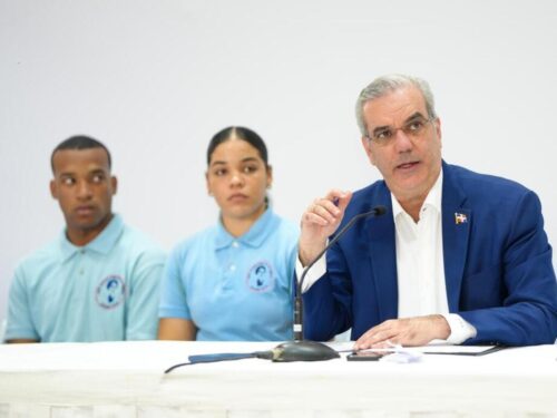 gobierno-dominicano-evalua-reforzar-seguridad-escolar-con-retirados