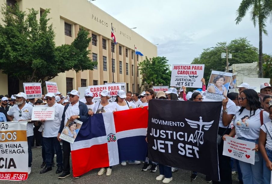 https://www.prensa-latina.cu/2026/05/17/marcha-en-dominicana-por-tragedia-del-jet-set-exige-condenas-mayores/