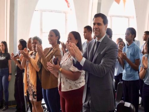 ministro-dominicano-de-cultura-impulsa-uso-consciente-del-lenguaje