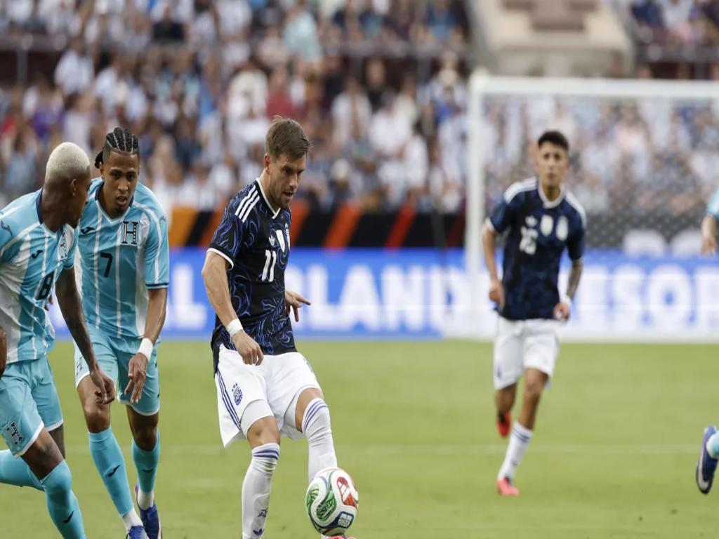 sin-desplegarse-a-fondo-argentina-vencio-a-honduras-en-amistoso