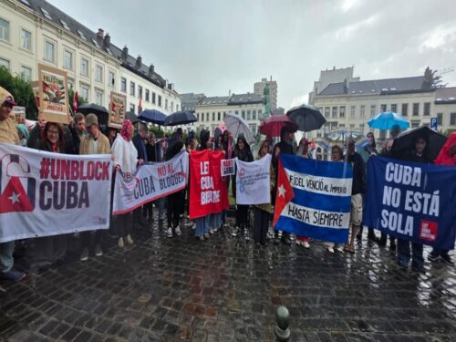 convoy-solidario-con-cuba-desafia-en-bruselas-bloqueo-de-eeuu