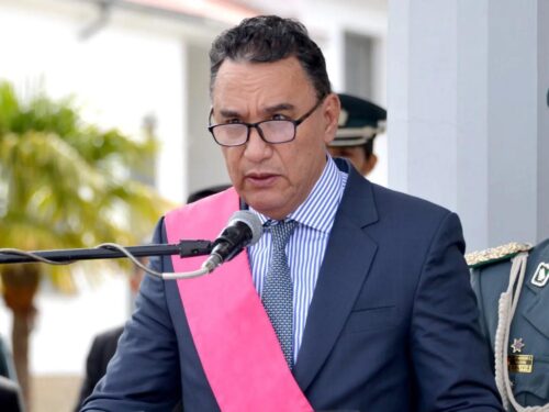 ejecutivo-de-bolivia-sufre-nuevas-bajas-en-medio-de-protestas