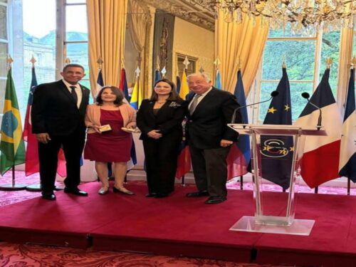 otorgan-medalla-del-senado-frances-a-relevante-creadora-cubana