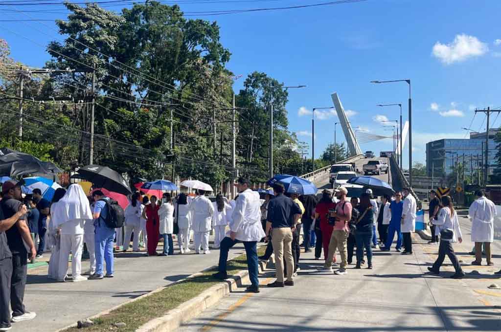 magisterio-de-honduras-protesta-por-impago-de-aumento-salarial