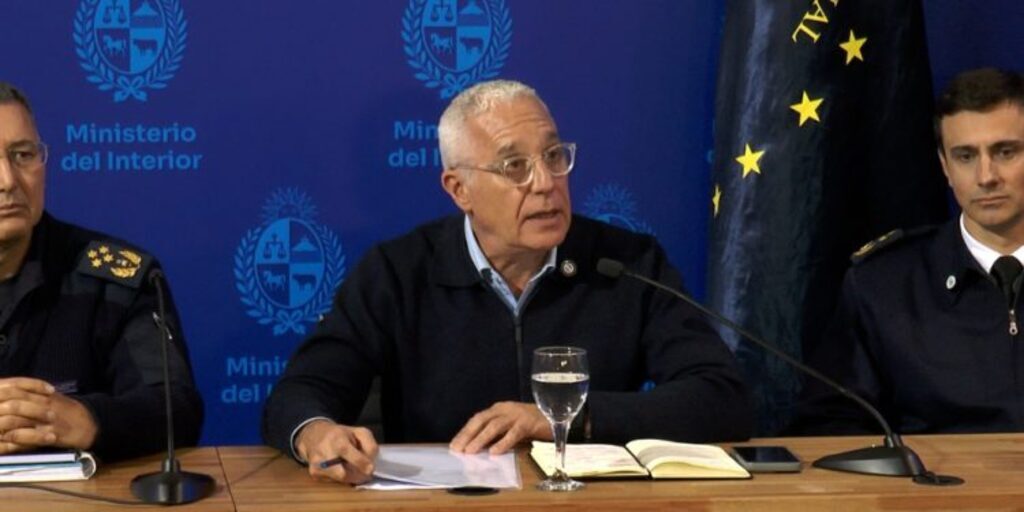 remueven-cupula-policial-en-uruguay
